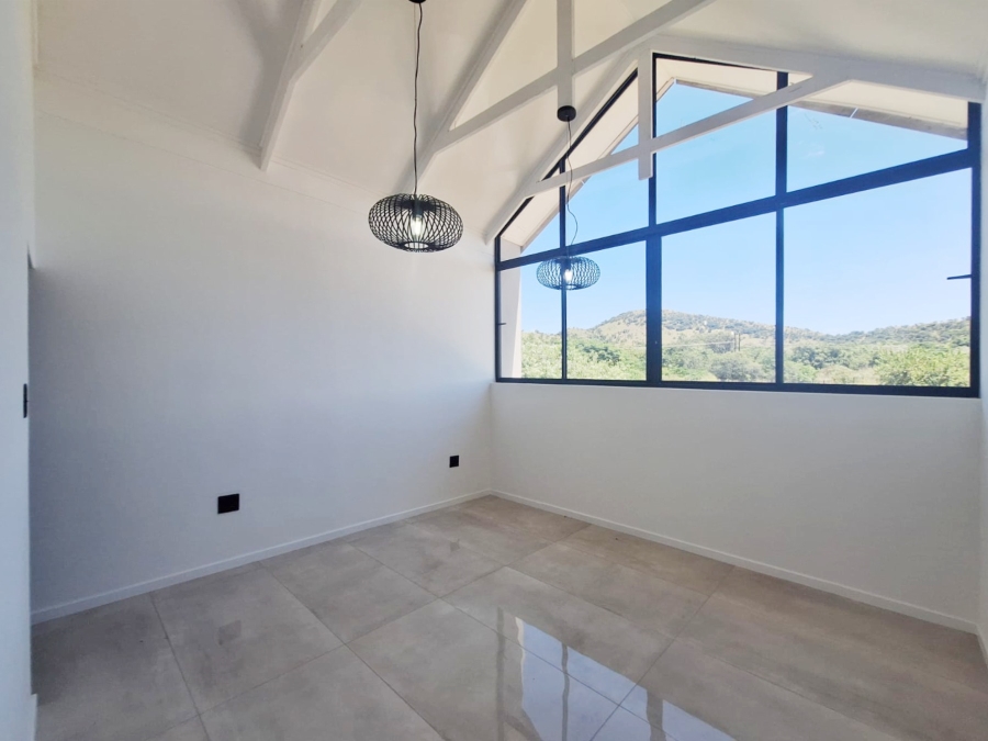 To Let 4 Bedroom Property for Rent in Redstone Private Country Estate North West